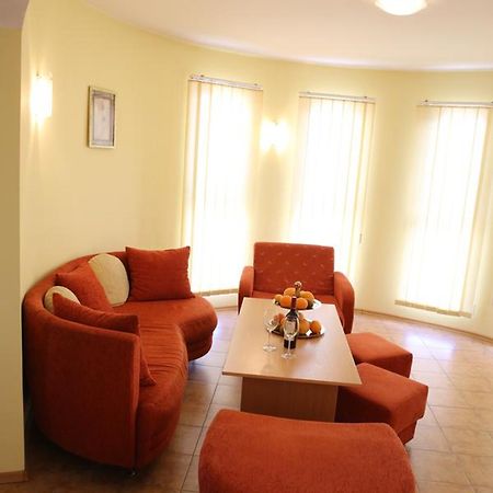 Hotel Papi Razlog Buitenkant foto